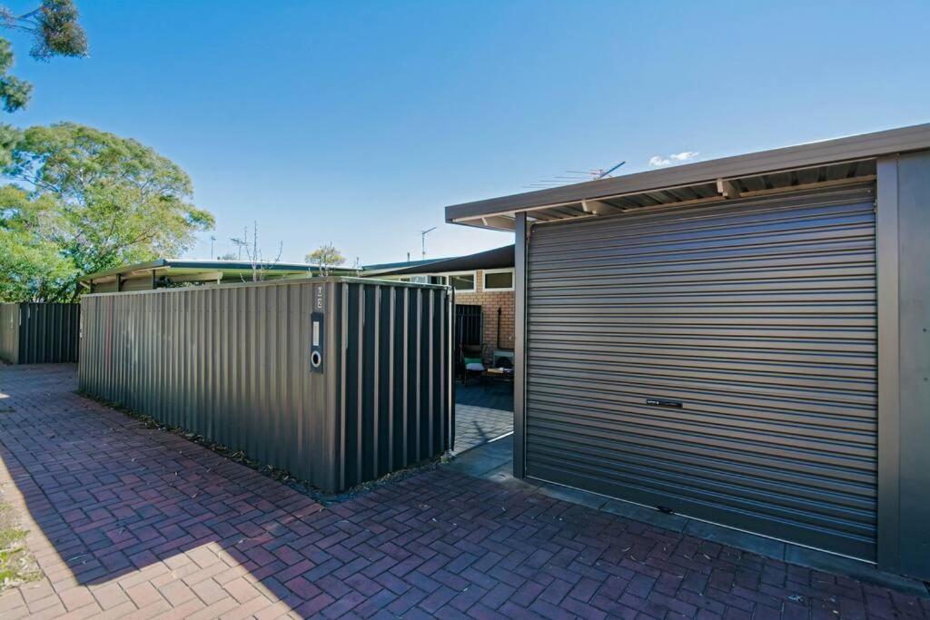 Modern Stylish Self-Contained Studio Apartment Burnside Exterior photo